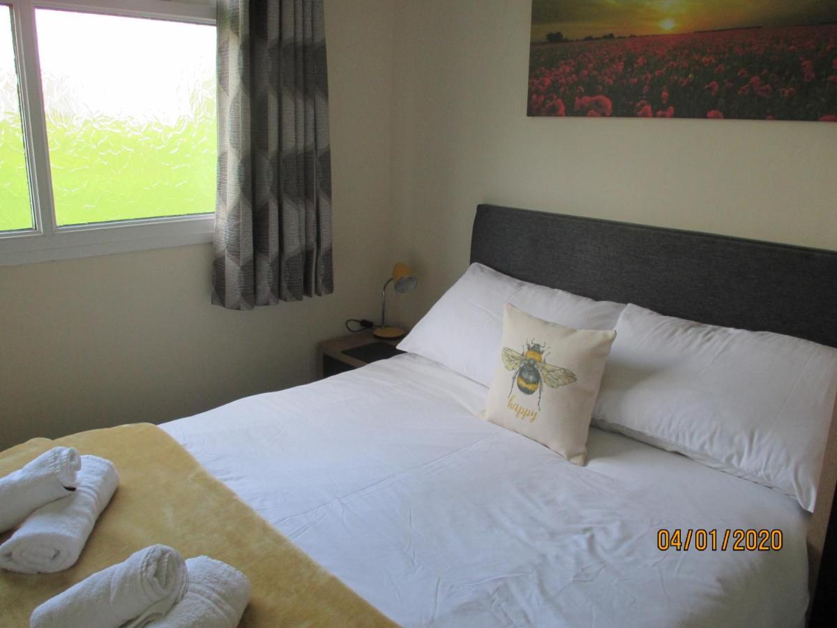 Bumblebee Villa Dartmouth Ngoại thất bức ảnh